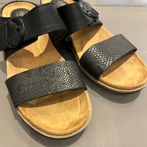 Euro soft Black Textured Velcro Sandals